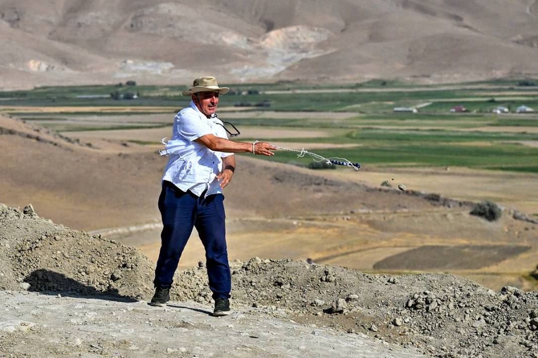 Odanın içindeki yığın, arkeologları şaşkına çevirdi! Urartular neden gizlemiş olabilir? 23